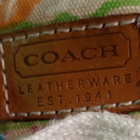 Coach Shoes  sneakers. 8 1/2 Classic - Picture 6 of 9